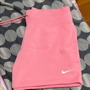 Nike woman Pink Athletic Shorts/gym shorts